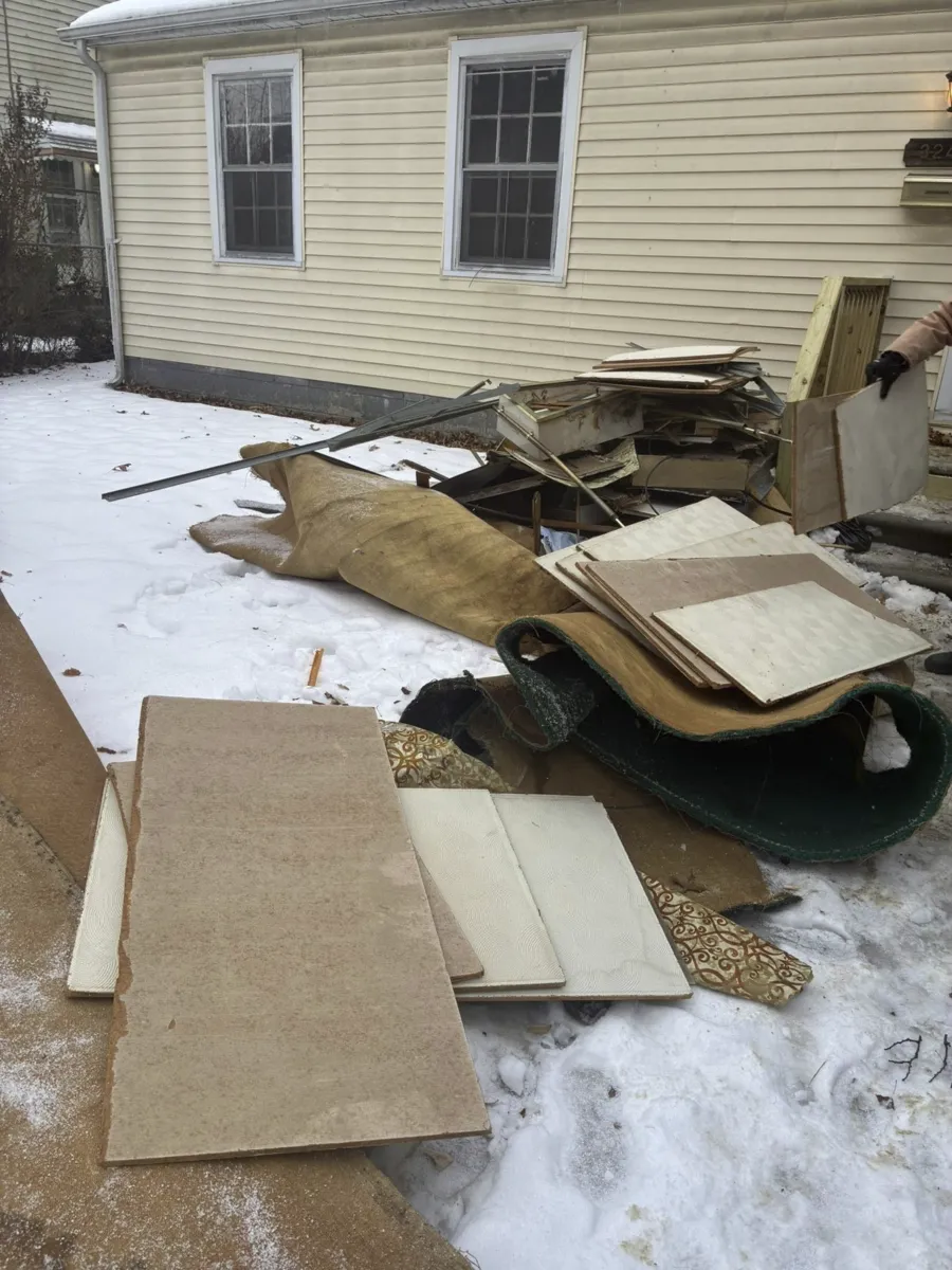 Demolition debris and haul away service Metro Detroit