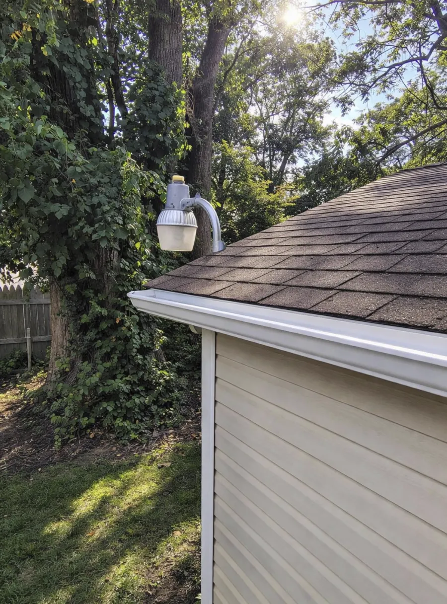 Clean gutters after professional gutter cleaning Detroit