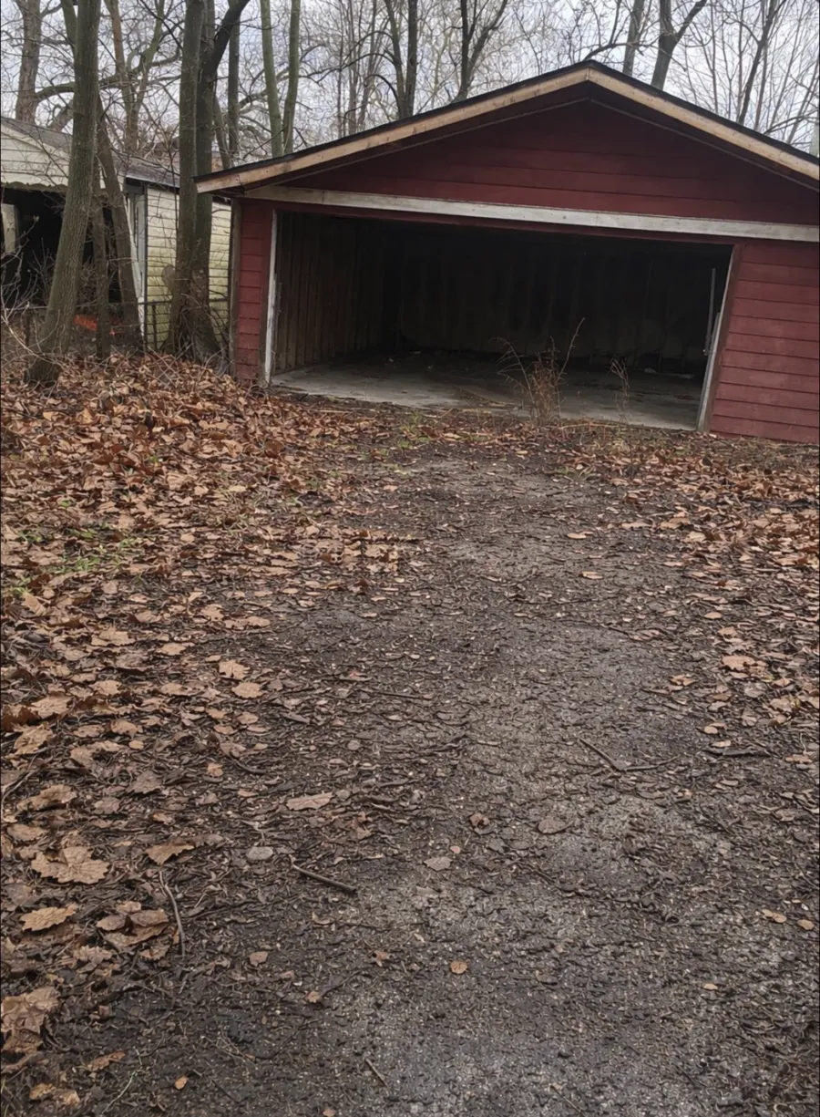 Clean property after full junk removal Detroit Metro
